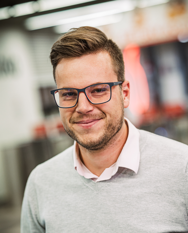 Sacha, Milan, Vodafone - zmensene.png